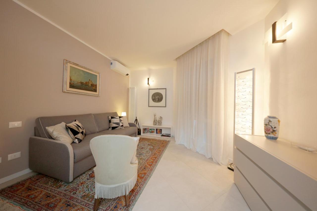 Siena Uptown - Sabrina'S Charming Apartment Exterior foto