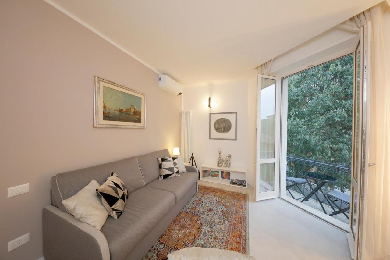 Siena Uptown - Sabrina'S Charming Apartment Exterior foto